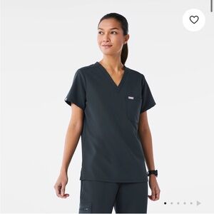 Figs Catarina One-Pocket Scrub Top™ - Dark Harbor